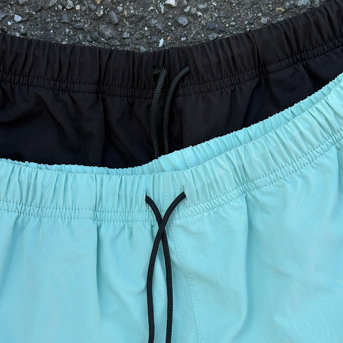 E SHORTS（Old Hiker Young Hiker）ショートパンツ