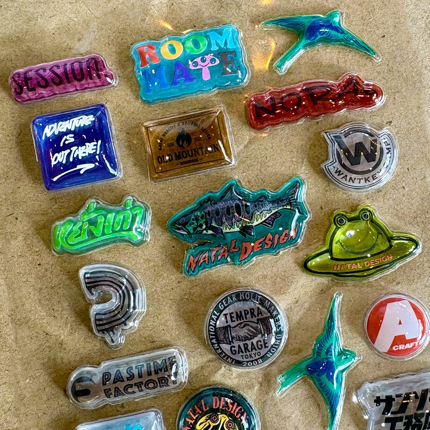 JEWELY STICKER AIOT!